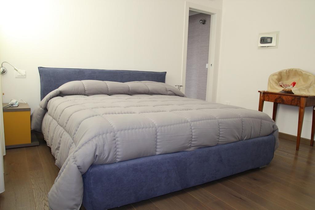 Suite Rosso & Nero Lecce Exterior foto