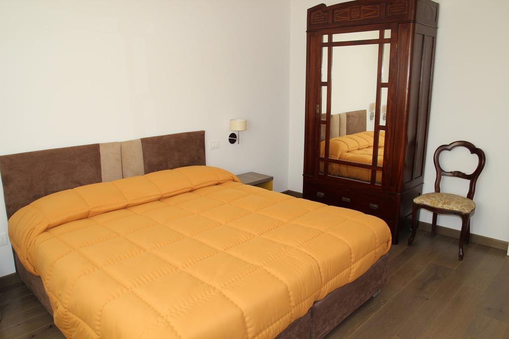 Suite Rosso & Nero Lecce Exterior foto